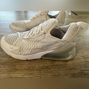Nike Air Max 270 Youth Big Kid White Size 5 sneakers.